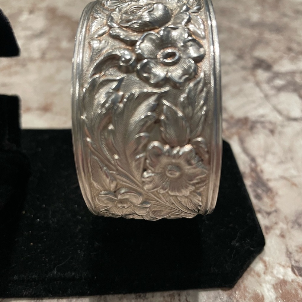 Vintage S Kirk & Son Floral Repousse 1 1/4” Wide Cuff Bracelet - Picture 2 of 8